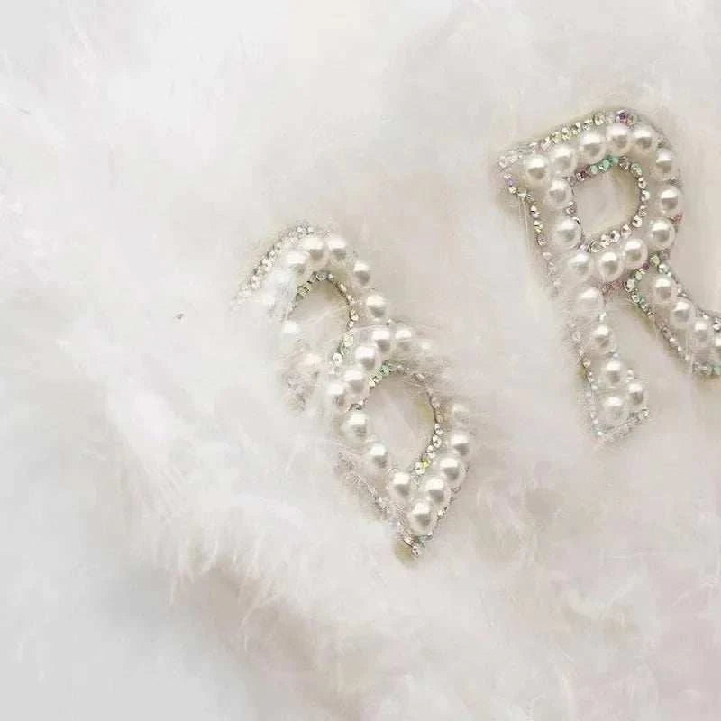 Elegant Bride Pearl Feather Fan Dazzling Hand held Bridal Accessory We