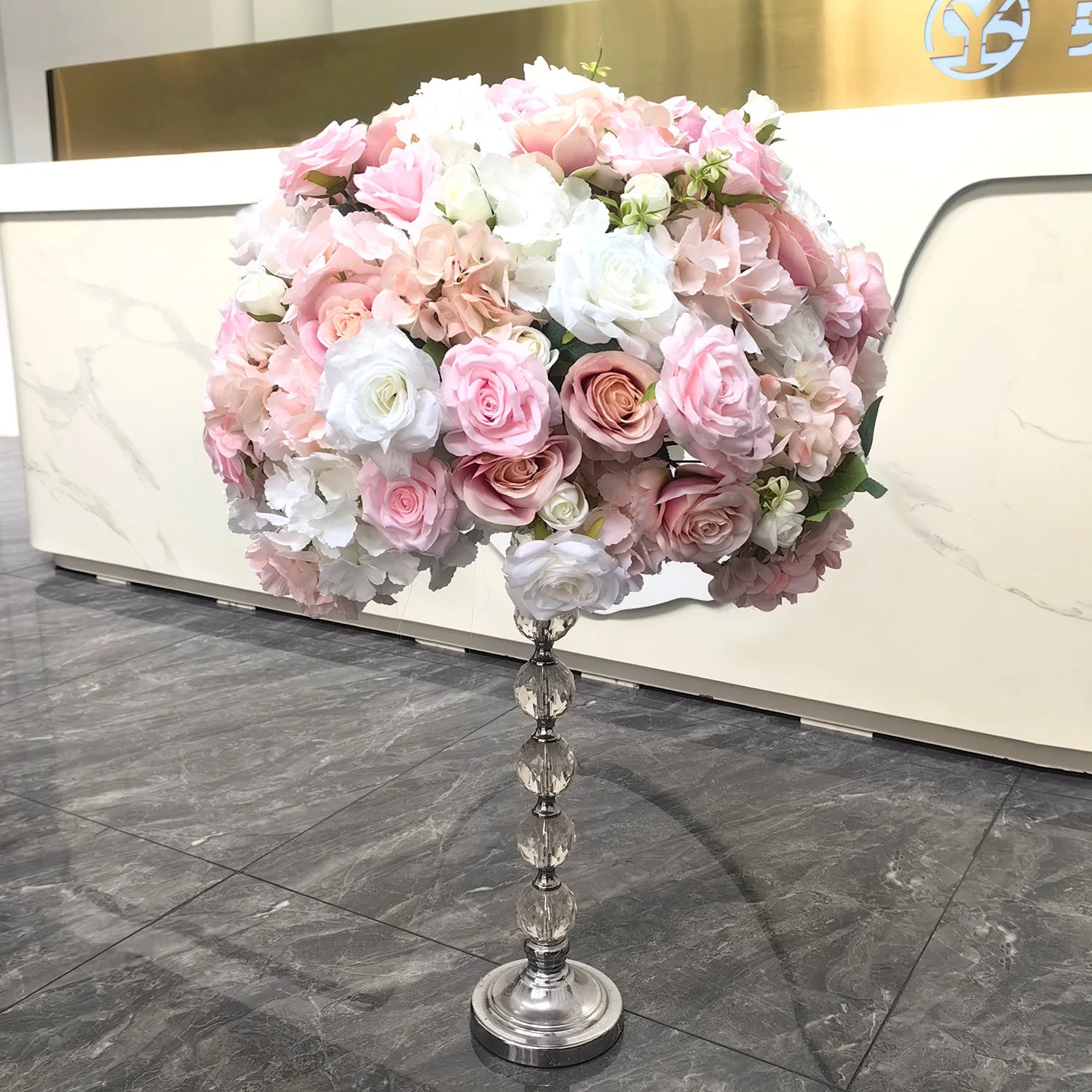 Luxury White Flower Ball Wedding Decoration Piece