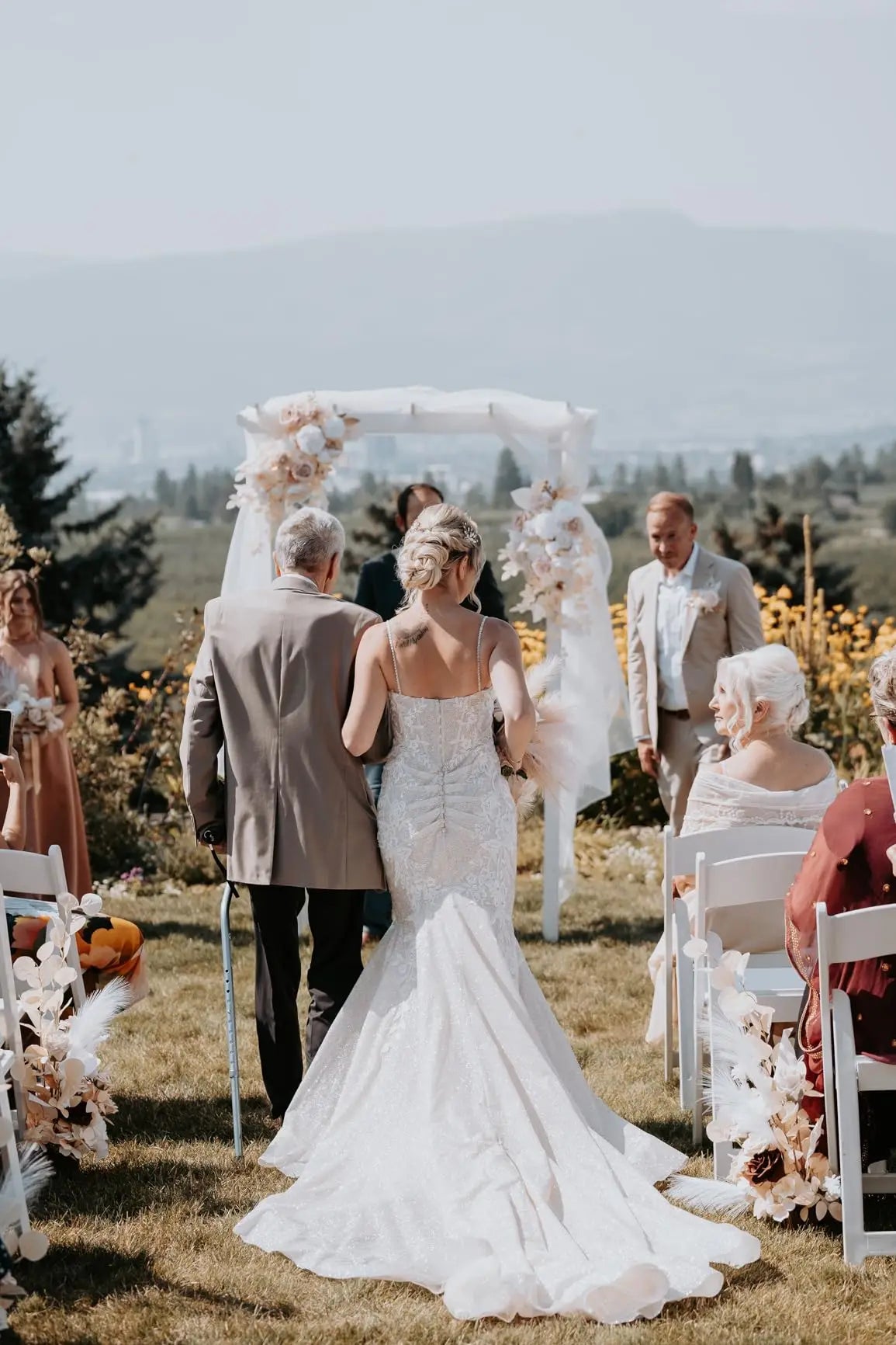 White Green Wedding Flower Stand
