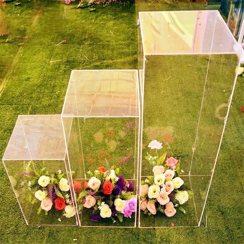 Twist Design Flower Stand Elegant Event Decor